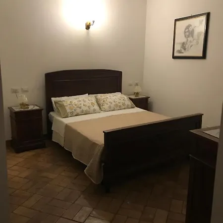 Le Prigioni Del Palazzo 住宿加早餐酒店 索拉