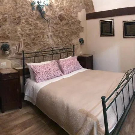 Le Prigioni Del Palazzo 住宿加早餐酒店 索拉