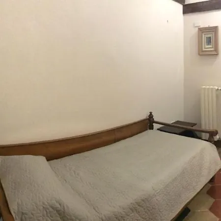 Le Prigioni Del Palazzo 住宿加早餐酒店 索拉