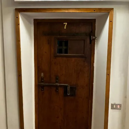 Le Prigioni Del Palazzo 住宿加早餐酒店 *