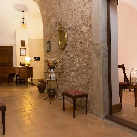 Le Prigioni Del Palazzo